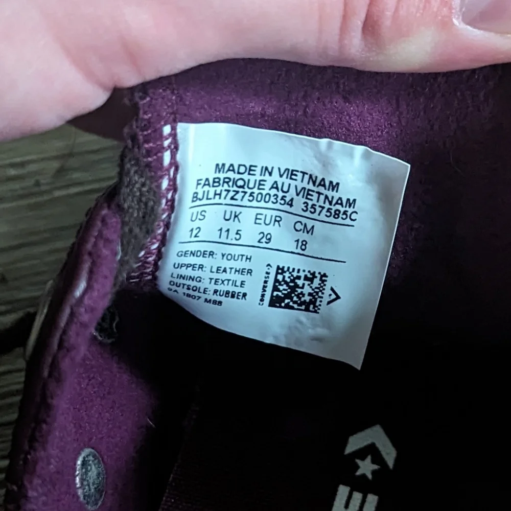 Converse All Stars Kids Youth Leather Burgundy Low Top Shoe Size 12